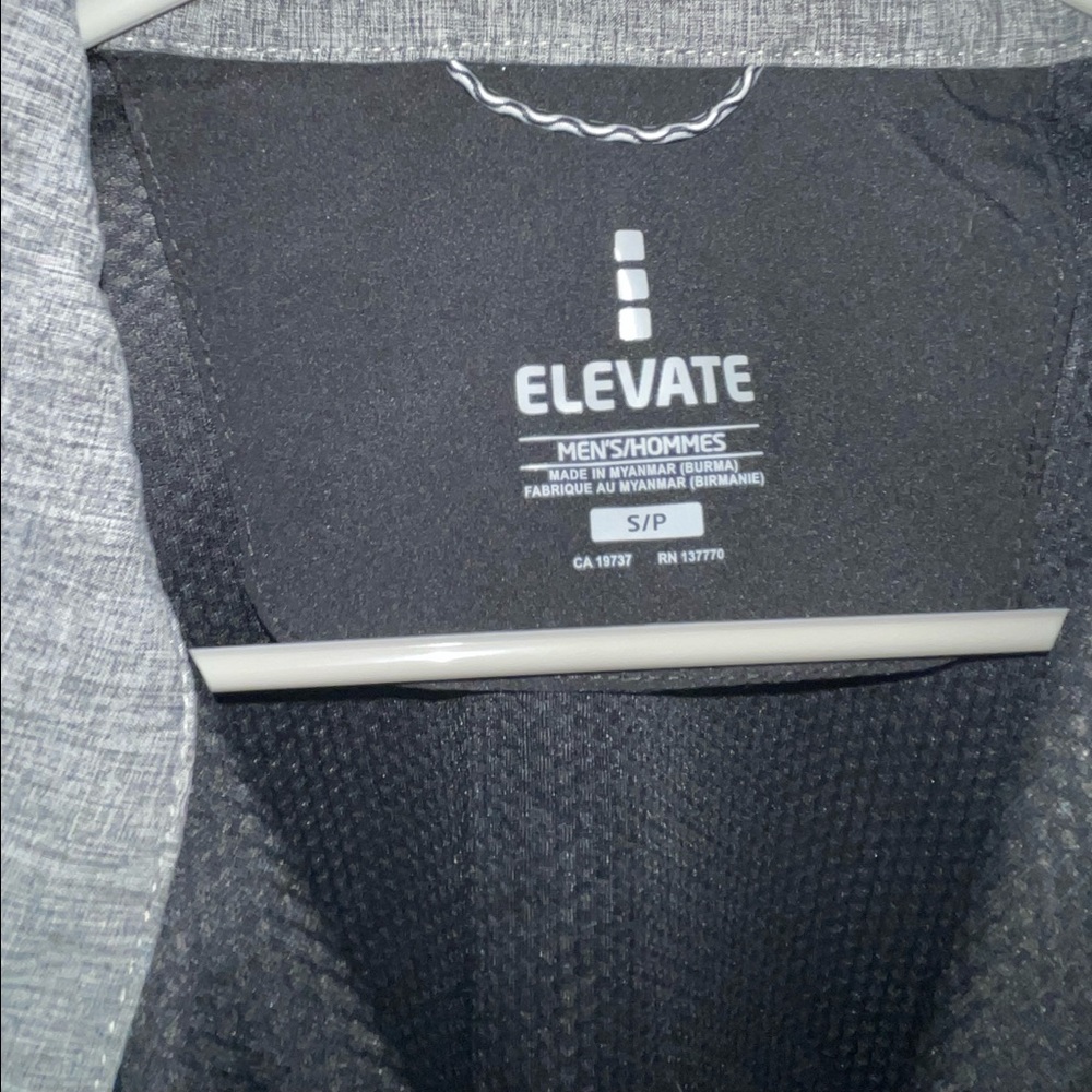 Men's Jacket - Picture 2 of 4